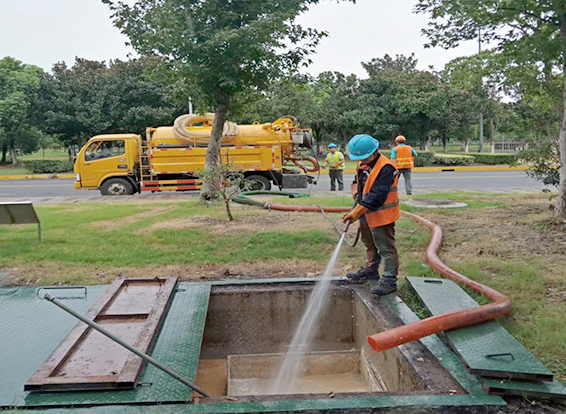 加茂镇化油池清理